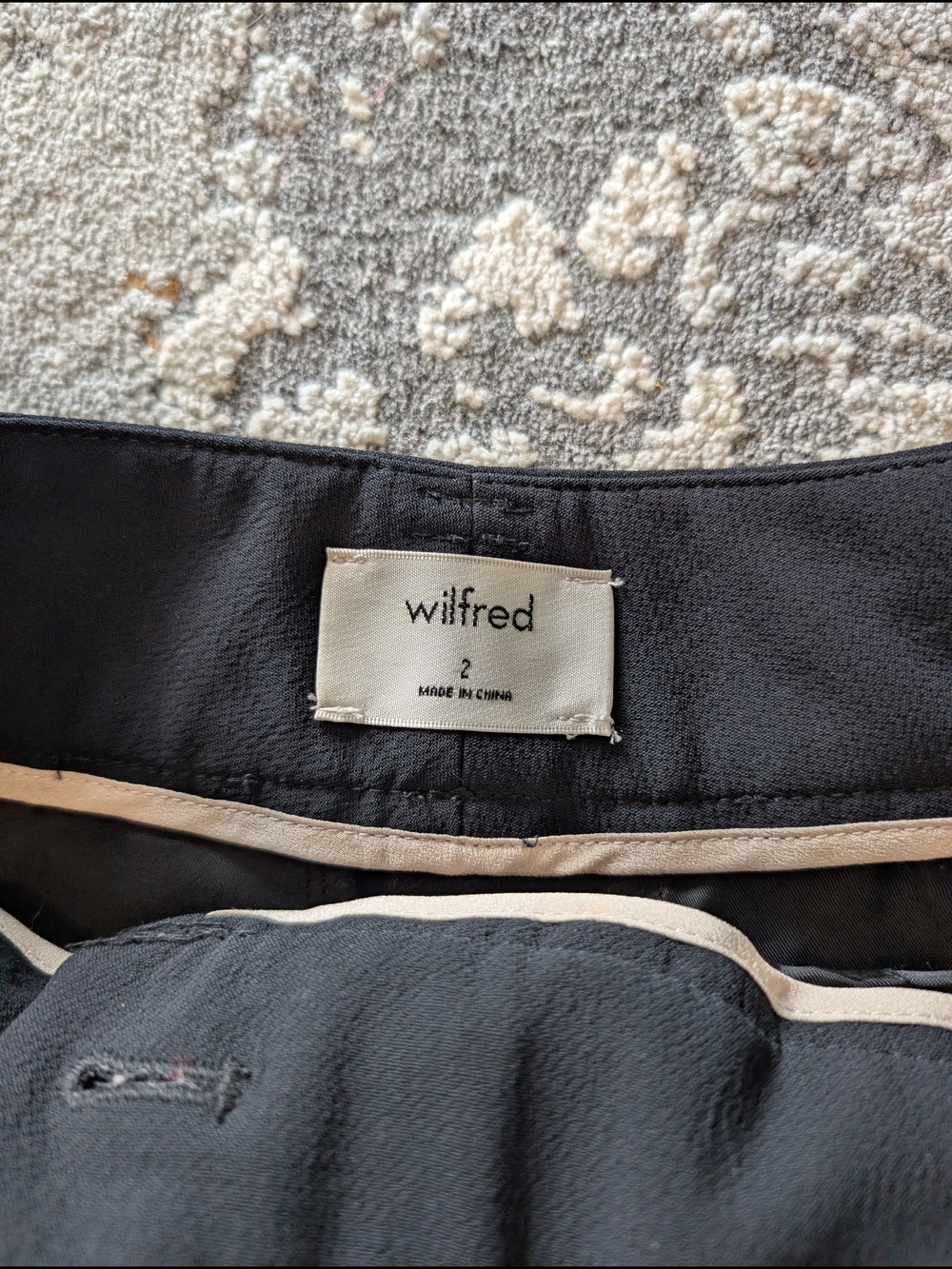 Wilfred Effortless Tie Pant with Burgundy & Cream Side Stripes - Picture 4 of 4